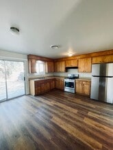 2776 Helen St-Unit -A in Redding, CA - Building Photo - Building Photo
