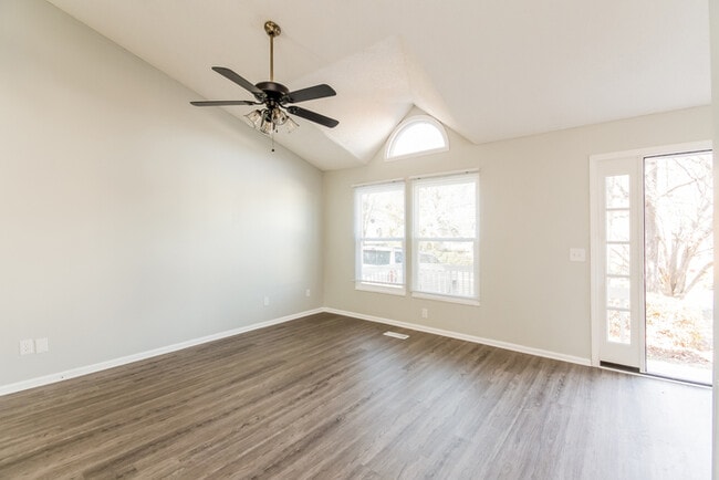 106 Woodspur Rd in Irmo, SC - Building Photo - Building Photo