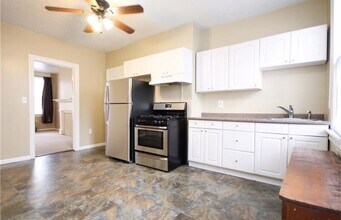 1709 Larkins Wy in Pittsburgh, PA - Building Photo - Building Photo