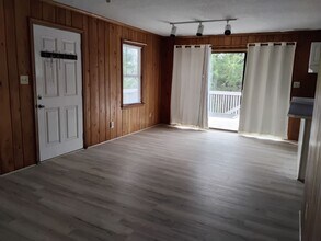 109 Tammy St in Emerald Isle, NC - Building Photo - Building Photo