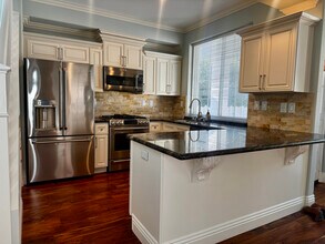 159 Trellis Ln in Irvine, CA - Foto de edificio - Building Photo