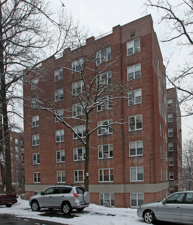 290 Collins Ave in Mount Vernon, NY - Building Photo - Building Photo