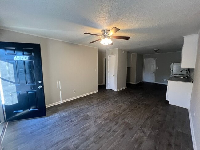 1316 Linwood Rd in Gastonia, NC - Building Photo - Building Photo