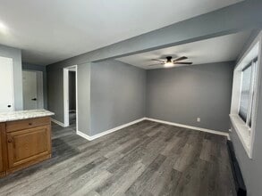 5040 W Lake Rd, Unit 18 in Dunkirk, NY - Foto de edificio - Building Photo