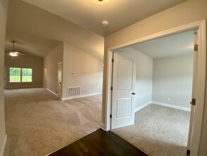 9103 Eagle Trce Dr SE in Owens Cross Roads, AL - Building Photo - Building Photo