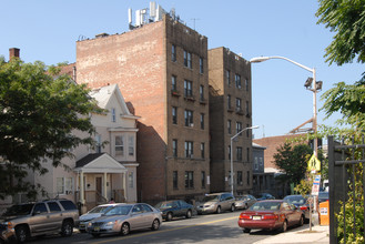 282 Broadway Ave in Paterson, NJ - Building Photo - Building Photo