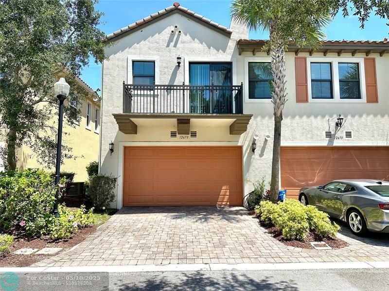 12675 NW 32nd Ct in Sunrise, FL - Building Photo