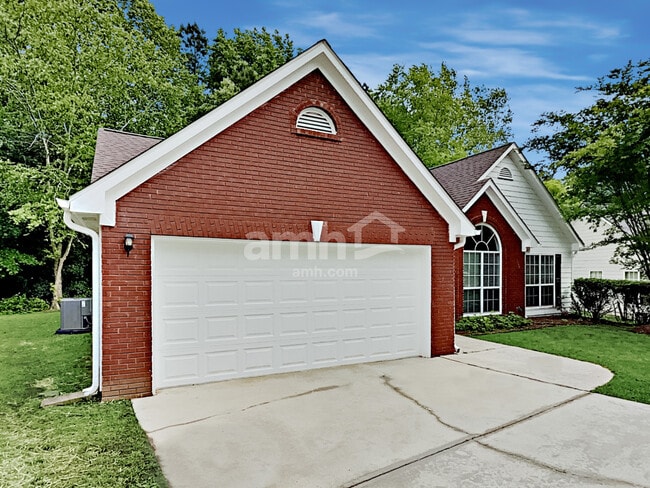 property at 162 Brook Lea Cove
