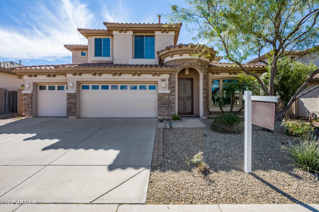2411 W Mineral Rd in Phoenix, AZ - Building Photo
