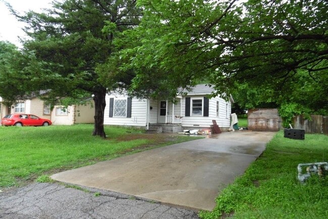 505 NE 33rd St in Grand Prairie, TX - Building Photo - Building Photo
