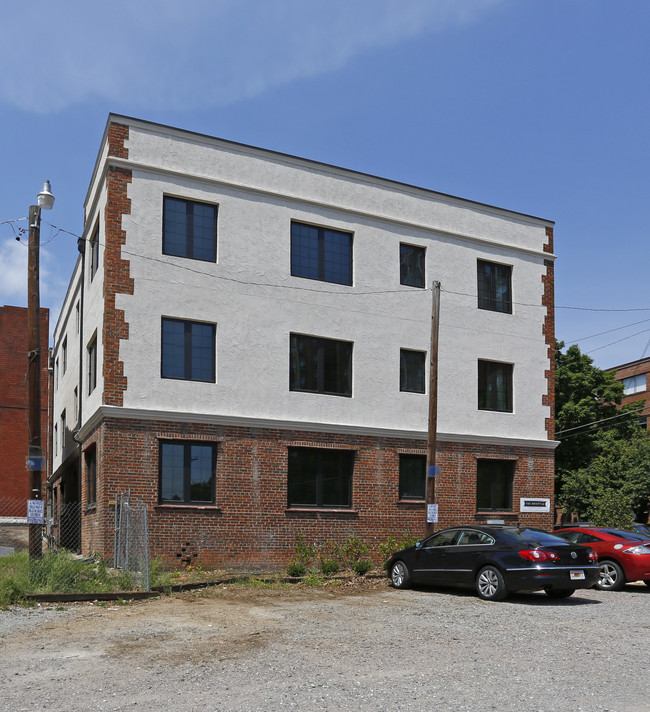 Westover Apartments in Knoxville, TN - Foto de edificio - Building Photo