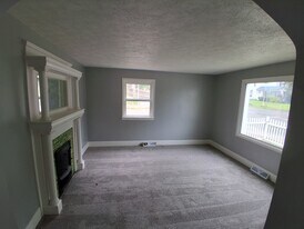 227 W 3rd St in Connersville, IN - Building Photo