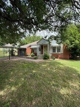 3137 NW 44th St in Oklahoma City, OK - Foto de edificio - Building Photo