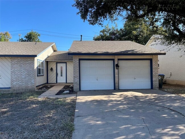 12013 Swallow Dr in Austin, TX - Building Photo - Building Photo