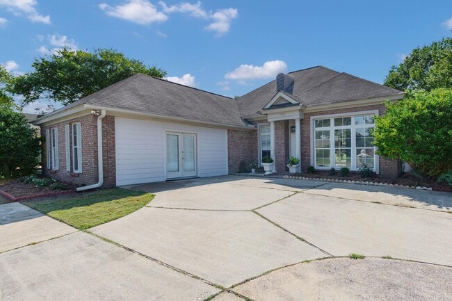 9300 Greythorne Way in Montgomery, AL - Building Photo - Building Photo