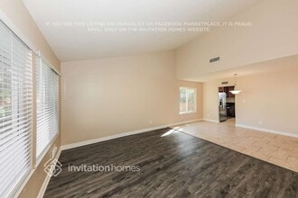 1462 Hermosa Dr in Corona, CA - Foto de edificio - Building Photo