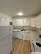 18 Embassy Rd, Unit 37 in Boston, MA - Building Photo - Building Photo