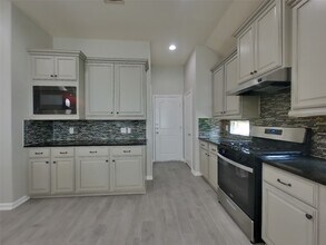 4515 Carmel River Ln in Spring, TX - Foto de edificio - Building Photo