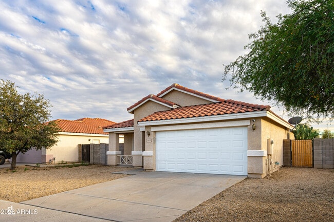 11825 W Edgemont Ave in Avondale, AZ - Building Photo - Building Photo