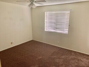 6143 Chia Ave in Twentynine Palms, CA - Building Photo - Building Photo