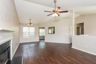 3105 Brookfield Dr SW in Austell, GA - Building Photo - Building Photo