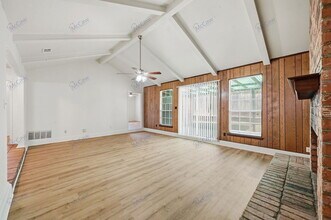 4325 Altamesa Blvd in Fort Worth, TX - Building Photo - Building Photo