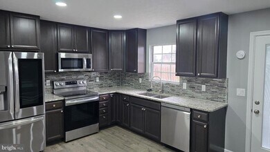 214 Nottoway Dr in Stephens City, VA - Building Photo - Building Photo