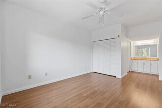 1875 Florida Club Dr in Naples, FL - Foto de edificio - Building Photo
