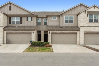 17402C Bay Skipper Dr in Pflugerville, TX - Building Photo - Building Photo