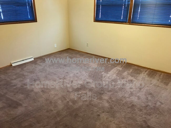 930 Koster Ave in Idaho Falls, ID - Building Photo - Building Photo