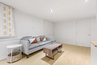 2580 Trafalgar St in Vancouver, BC - Building Photo - Building Photo