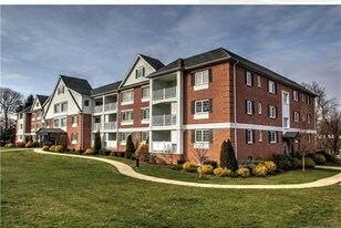 180 Melba St, Unit #202 in Milford, CT - Building Photo