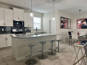 11925 Fiction Ave in Orlando, FL - Building Photo - Building Photo