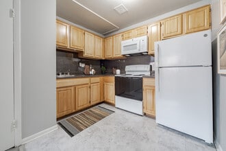 The Park Circle Apartments in Philadelphia, PA - Foto de edificio - Building Photo