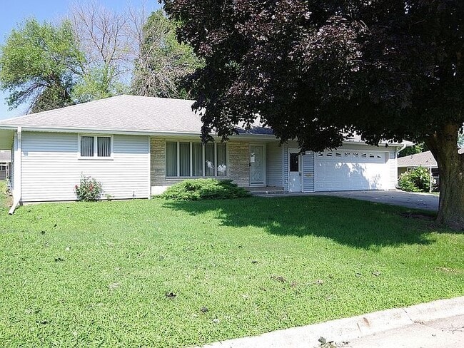 property at 1013 Maple Dr
