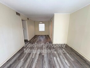 1045 W Meadow Dr in Lancaster, SC - Building Photo - Building Photo