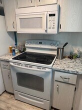 4746 Azalea Dr in New Port Richey, FL - Building Photo - Building Photo