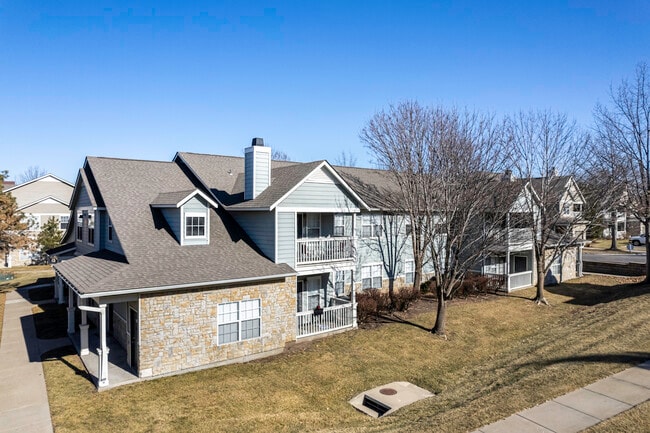 Sandstone Creek in Overland Park, KS - Foto de edificio - Building Photo