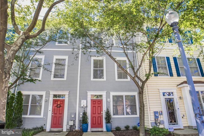 property at 1529 Tanner St SE