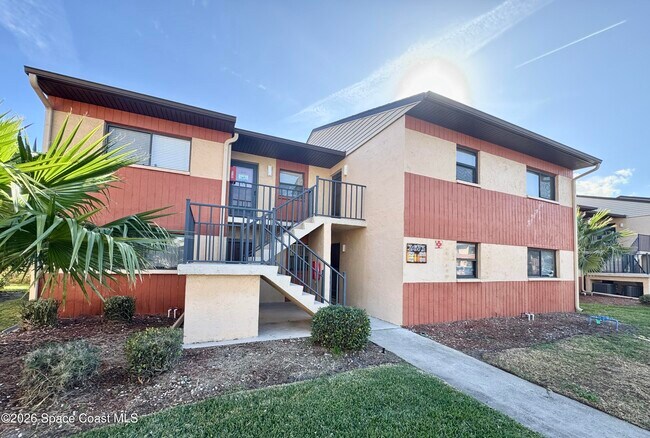 2673 Golf Lake Cir in Melbourne, FL - Building Photo - Building Photo