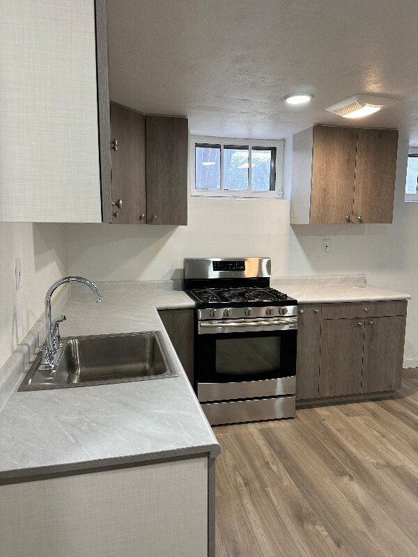 1818-1820 E Newberry Blvd-Unit -1818 A in Milwaukee, WI - Building Photo - Building Photo
