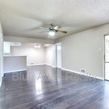 9914 Brockbank Dr in Dallas, TX - Building Photo - Building Photo