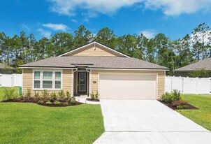 257 N Hamilton Springs Rd in St. Augustine, FL - Building Photo