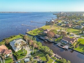 15110 Anchorage Way in Ft. Myers, FL - Building Photo - Building Photo