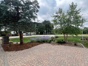 6505 10th St SE, Unit 2 in Rochester, MN - Building Photo - Building Photo