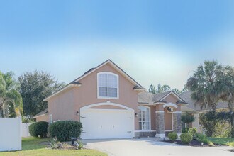 32330 Sunny Parke Dr in Fernandina Beach, FL - Foto de edificio - Building Photo