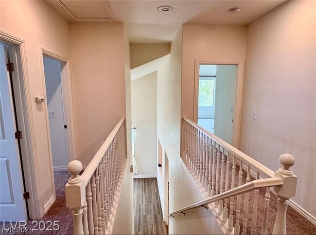 1529 Tillman Falls Ave