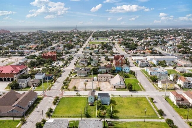 property at 2714 Avenue H