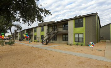 The Gardens at Midland in Midland, TX - Foto de edificio - Building Photo