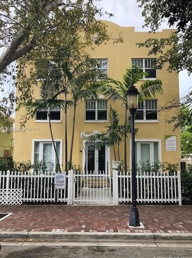 property at 843 SW 13th Ave